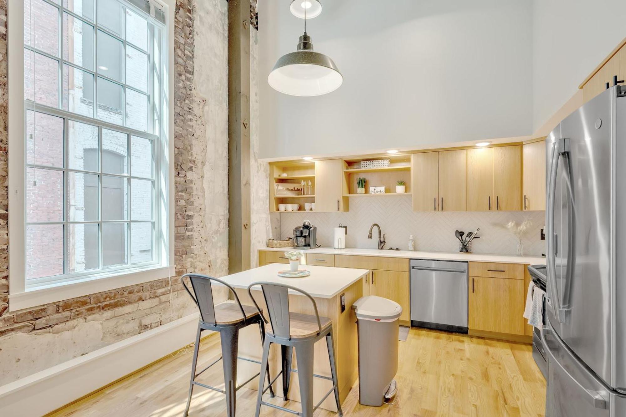 Heart Of Downtown Apartment Knoxville