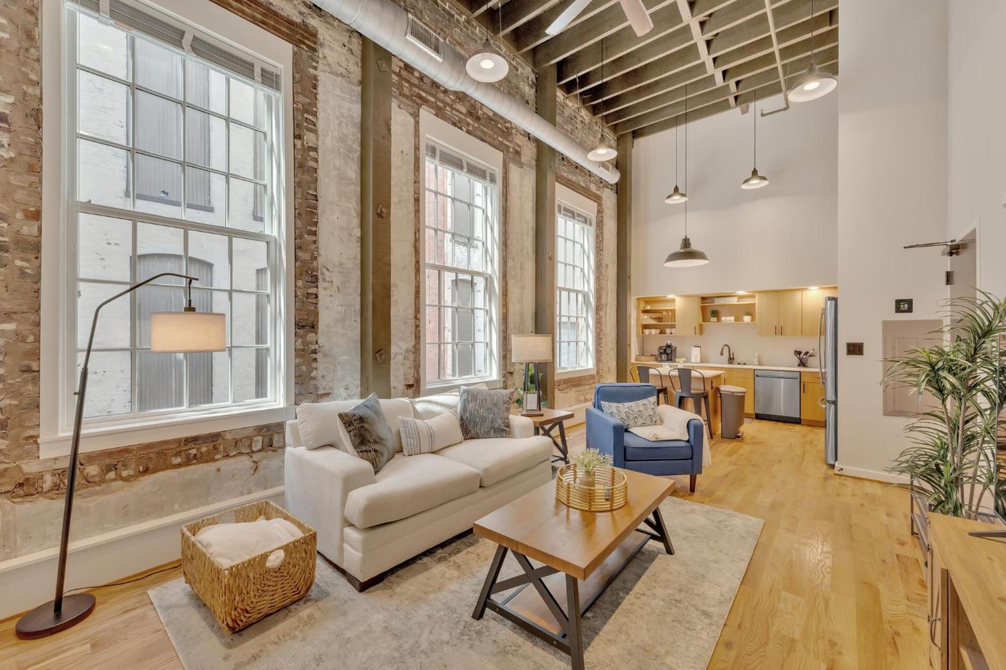 Heart Of Downtown Apartment Knoxville